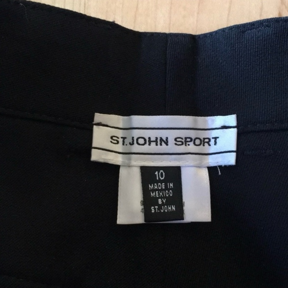 St. John Sport black denim jeans - Picture 3 of 11
